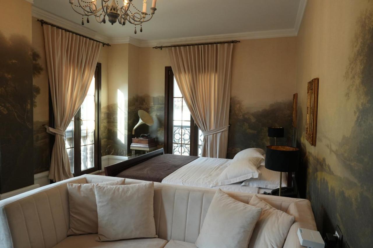 Hotel Boutique Vila 8 Durrës Zewnętrze zdjęcie