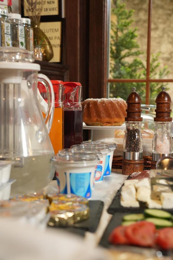 Hotel Boutique Vila 8 Durrës Zewnętrze zdjęcie